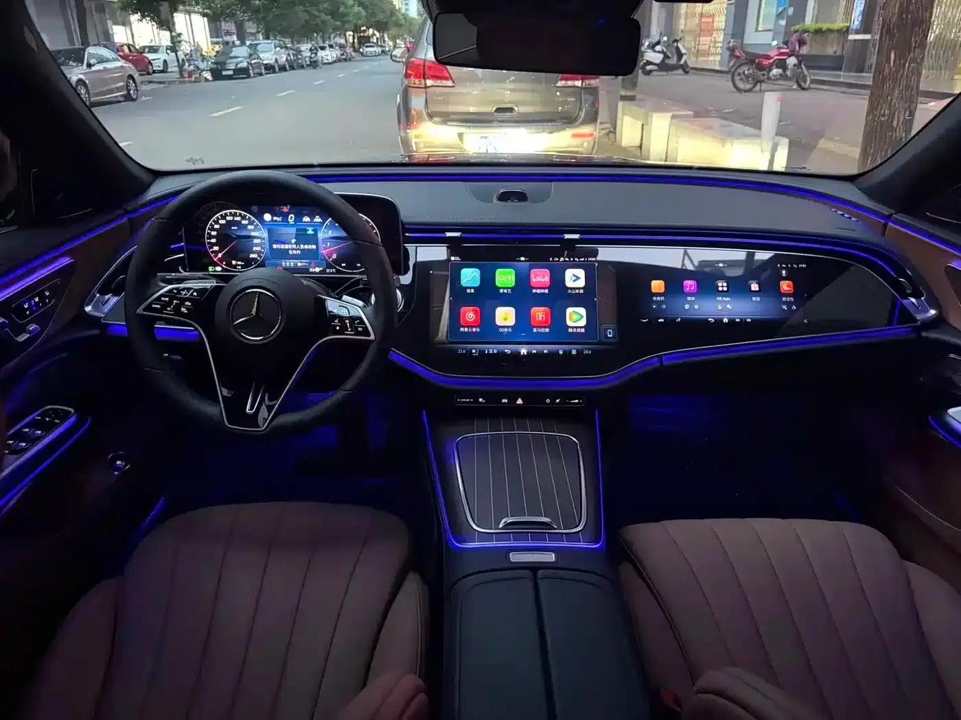 2025 Mercedes-Benz E-Class E 300 L Luxury — миниатюра 3