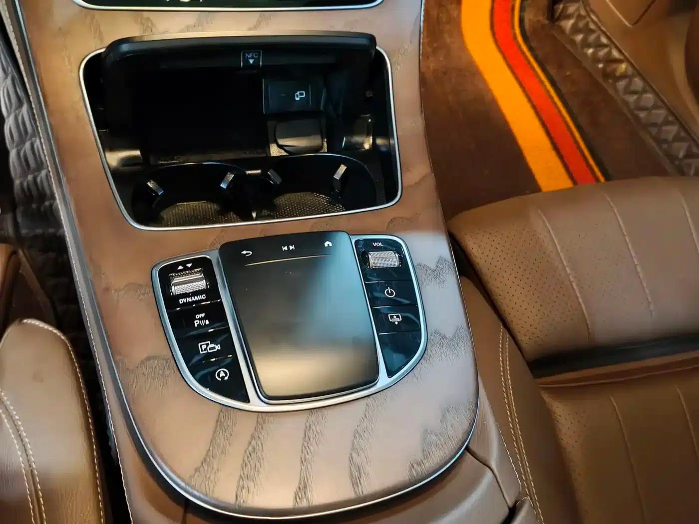 Mercedes-Benz E-Class 2021 E 300 L Fashion Edition — миниатюра 13