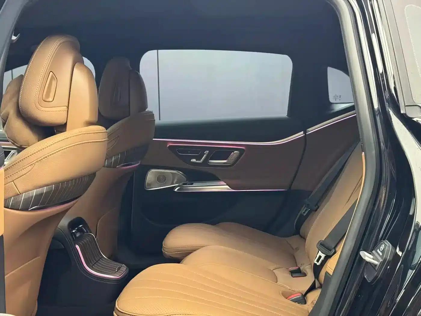2025 Mercedes-Benz E-Class E 300 L Luxury — миниатюра 6