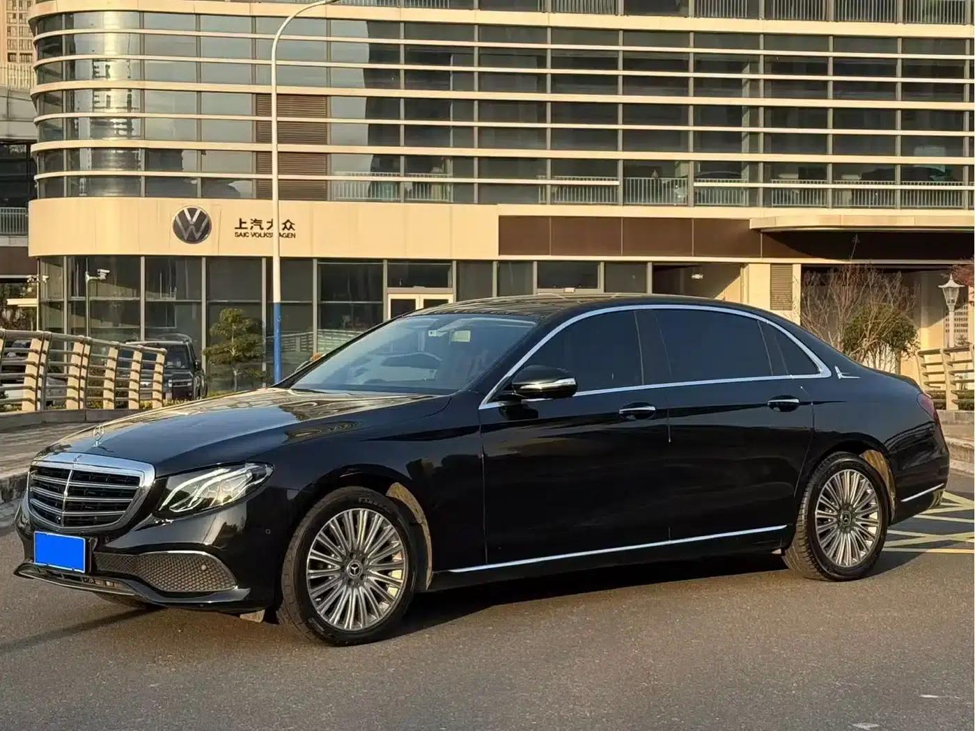 Mercedes-Benz E-Class 2020 E 300 L Luxury — миниатюра 3