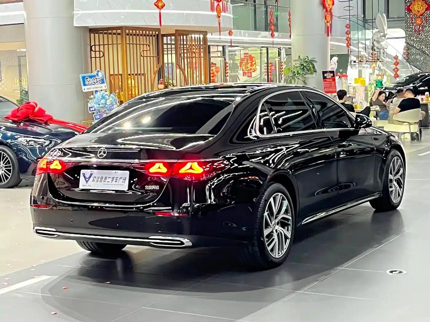 Mercedes-Benz E-Class 2024 E 300 L Fashion Edition — миниатюра 7