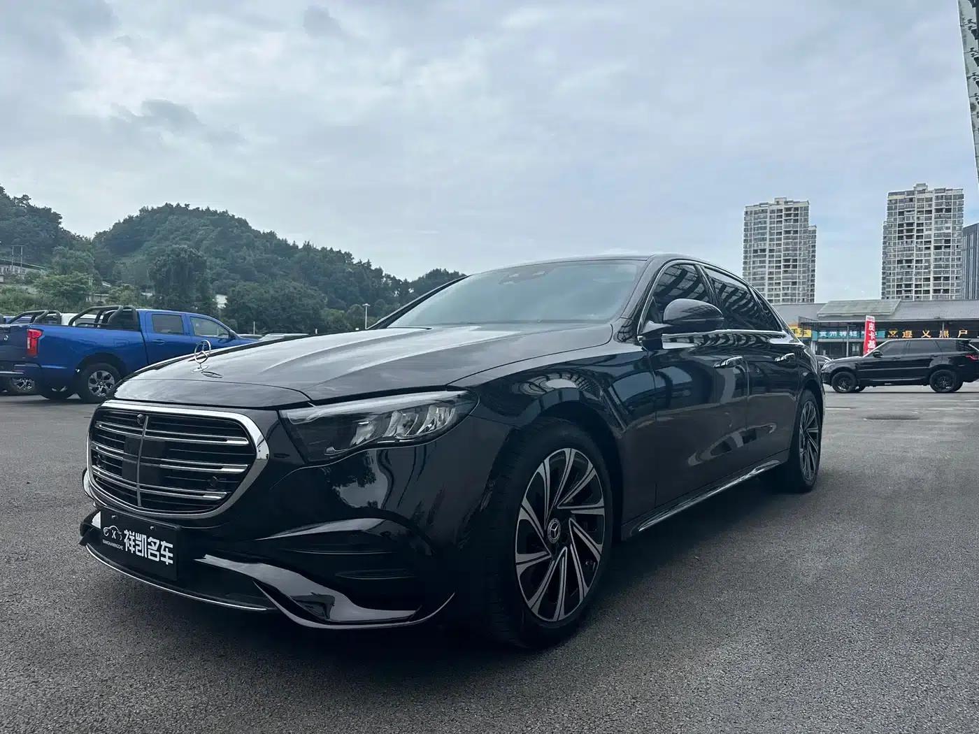 2025 Mercedes-Benz E-Class E 300 L Luxury — миниатюра 1
