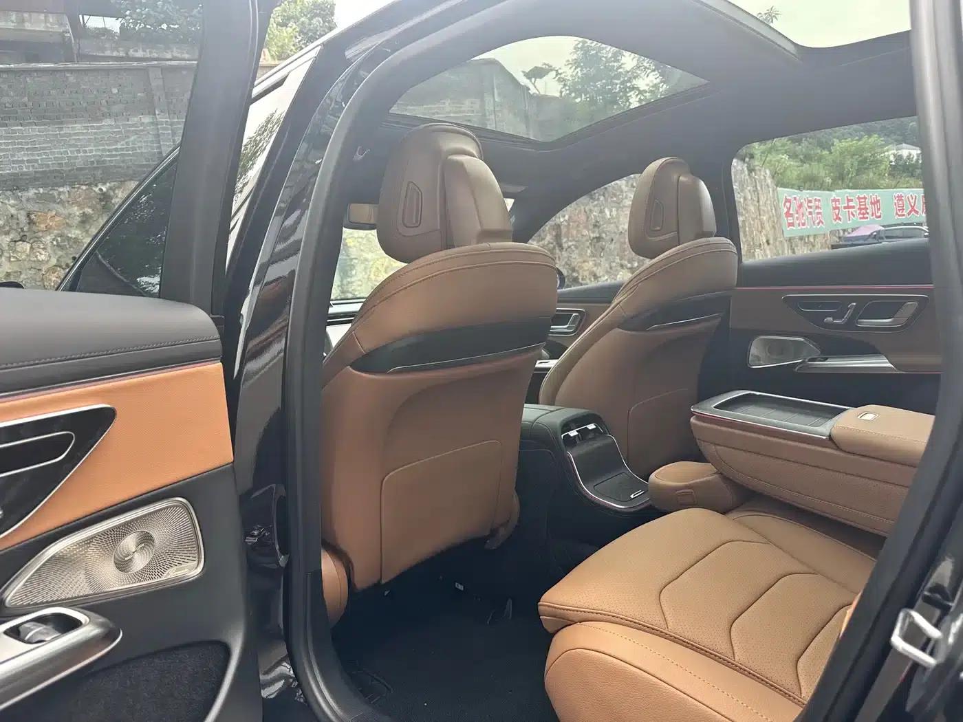 2025 Mercedes-Benz E-Class E 300 L Luxury — миниатюра 11