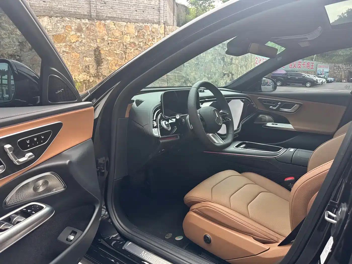 2025 Mercedes-Benz E-Class E 300 L Luxury — миниатюра 13