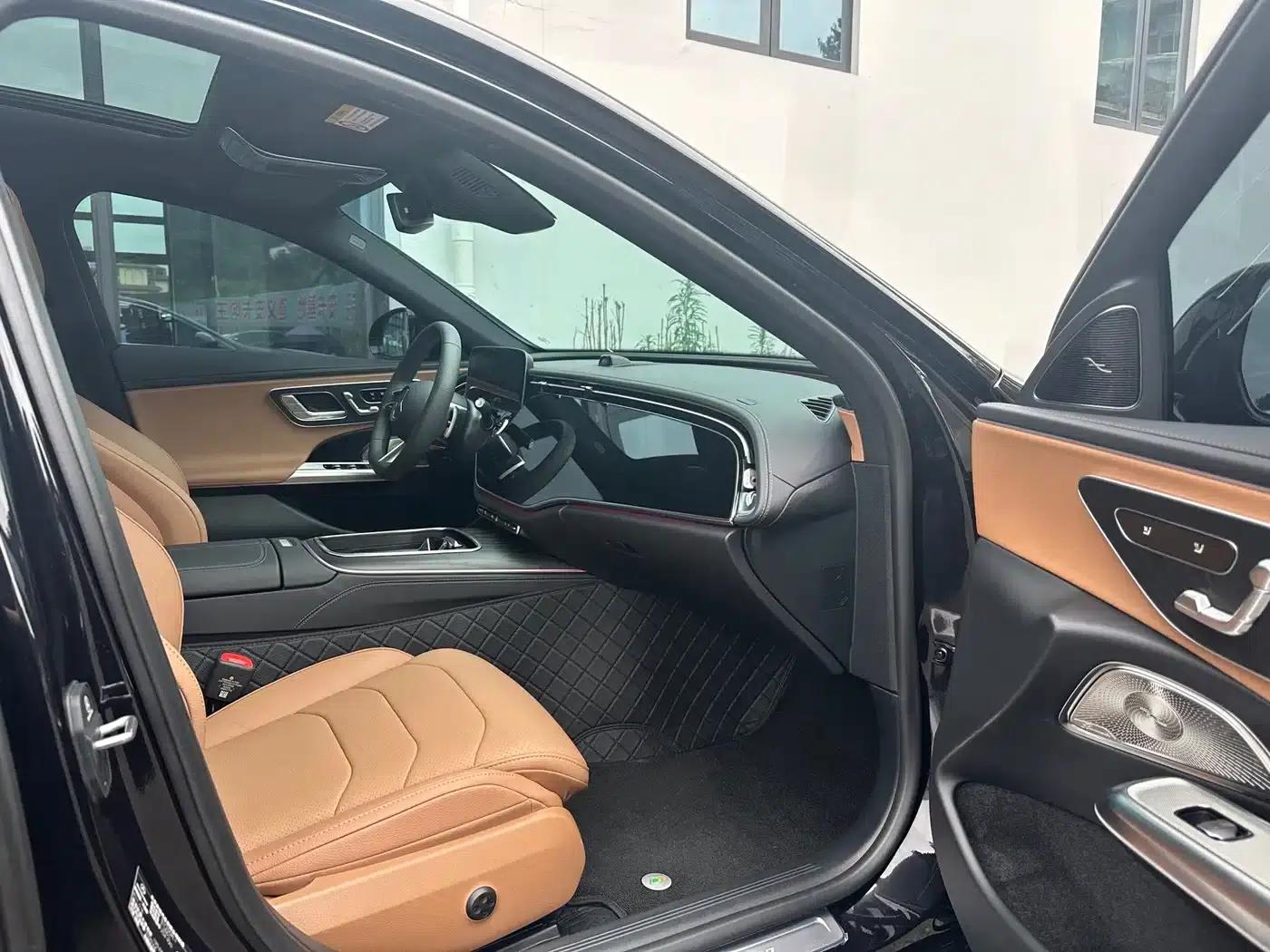 2025 Mercedes-Benz E-Class E 300 L Luxury — миниатюра 15