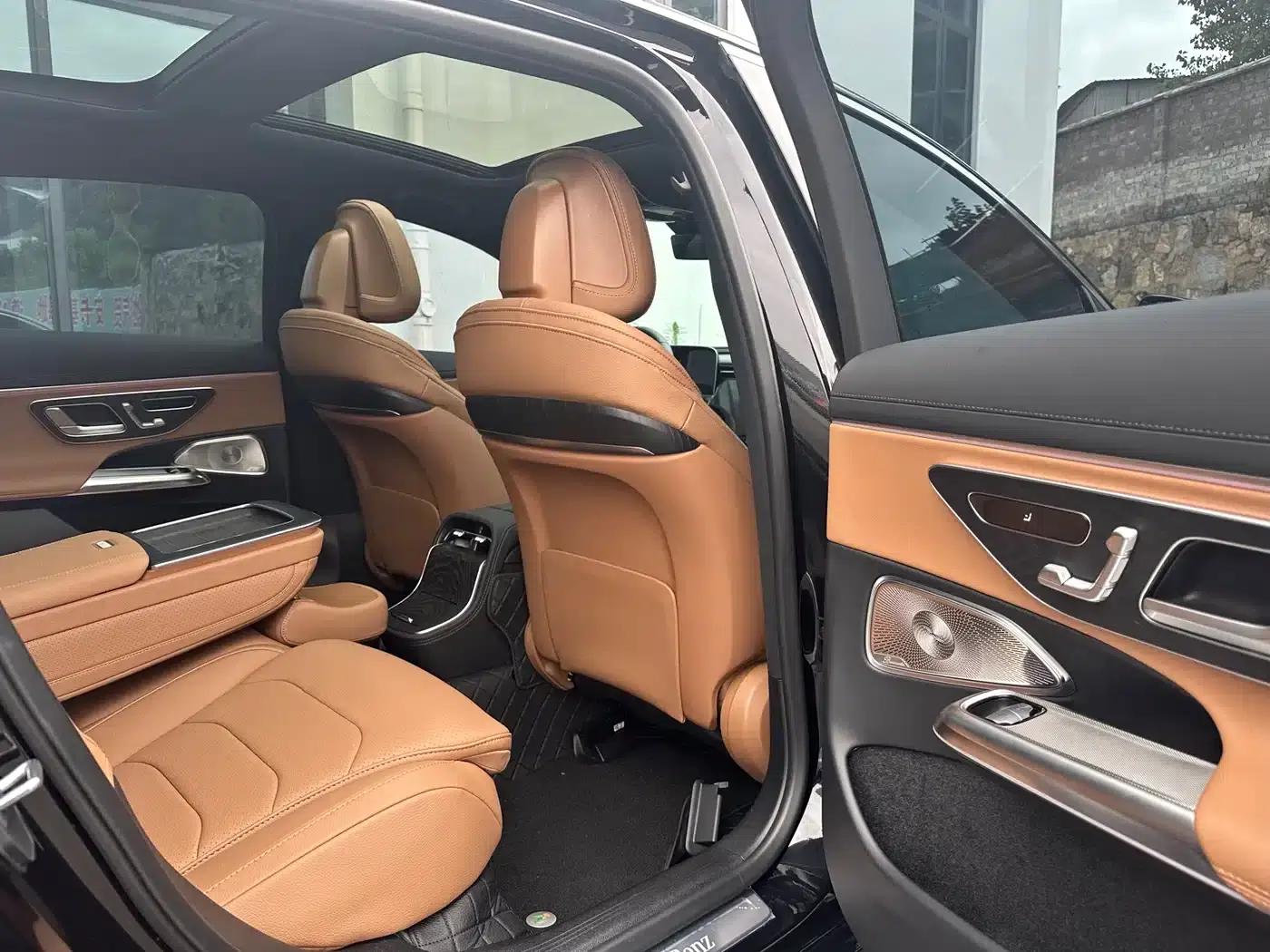 2025 Mercedes-Benz E-Class E 300 L Luxury — миниатюра 6