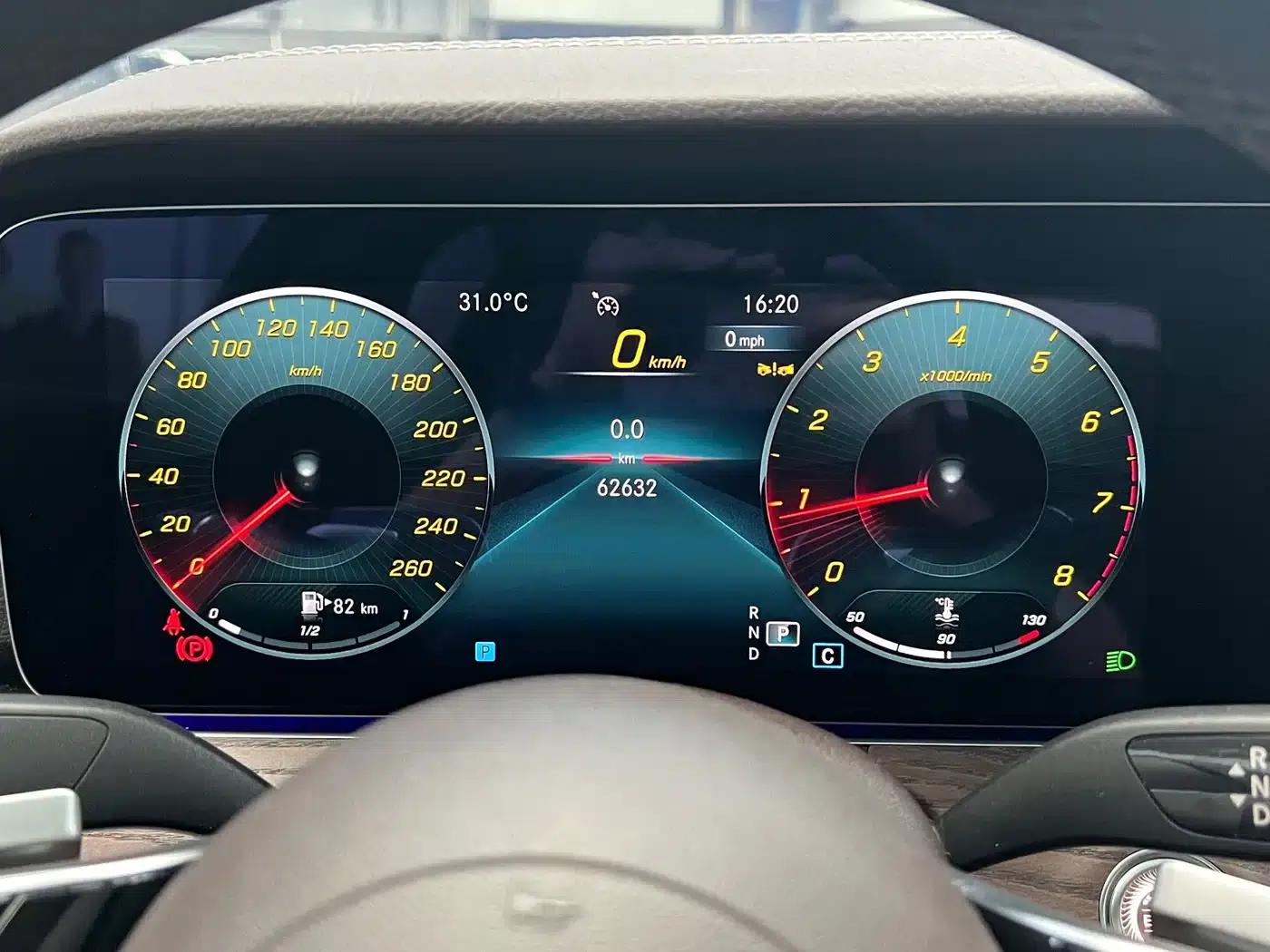 Mercedes-Benz E-Class 2023 Facelift E 300 L Fashion Model — миниатюра 5