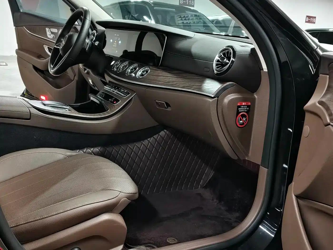 Mercedes-Benz E-Class 2023 E 300 L Fashion Edition — миниатюра 13