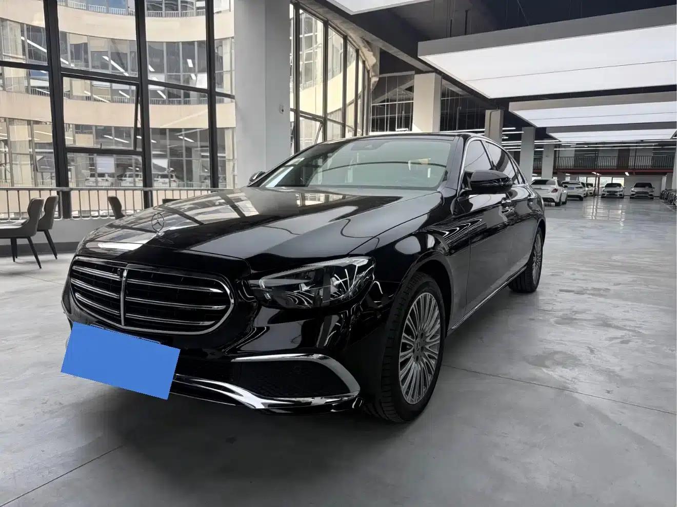Mercedes-Benz E-Class 2023 E 300 L Fashion Edition — миниатюра 1
