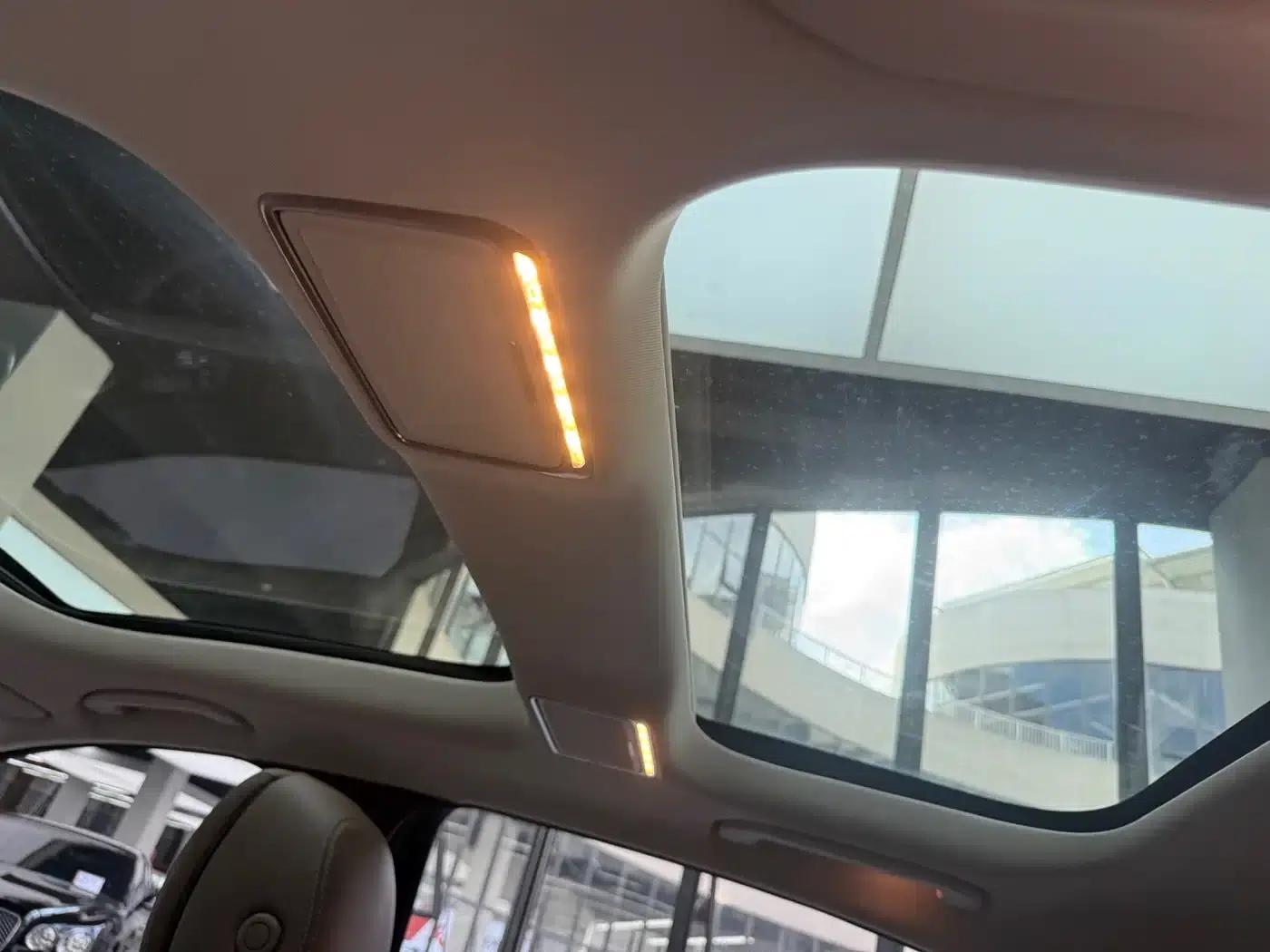 Mercedes-Benz E-Class 2023 E 300 L Fashion Edition — миниатюра 9