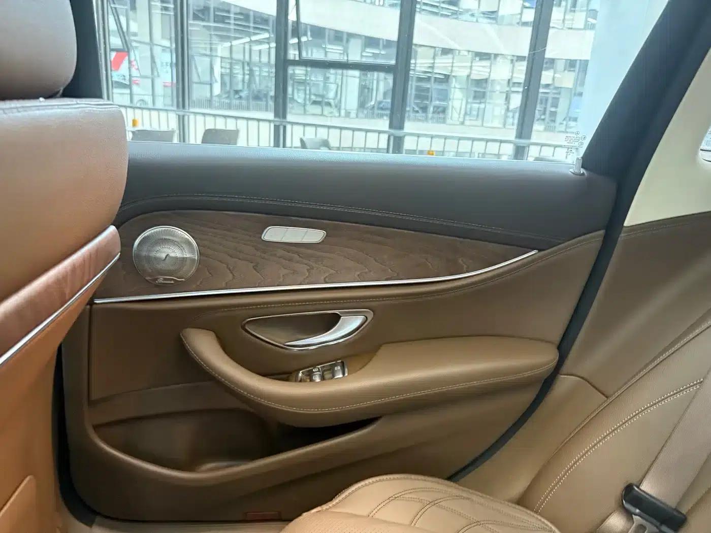 Mercedes-Benz E-Class 2023 E 300 L Fashion Edition — миниатюра 10