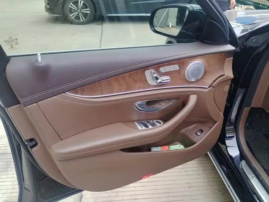 Mercedes-Benz E-Class 2020 E 300 L Luxury — миниатюра 7