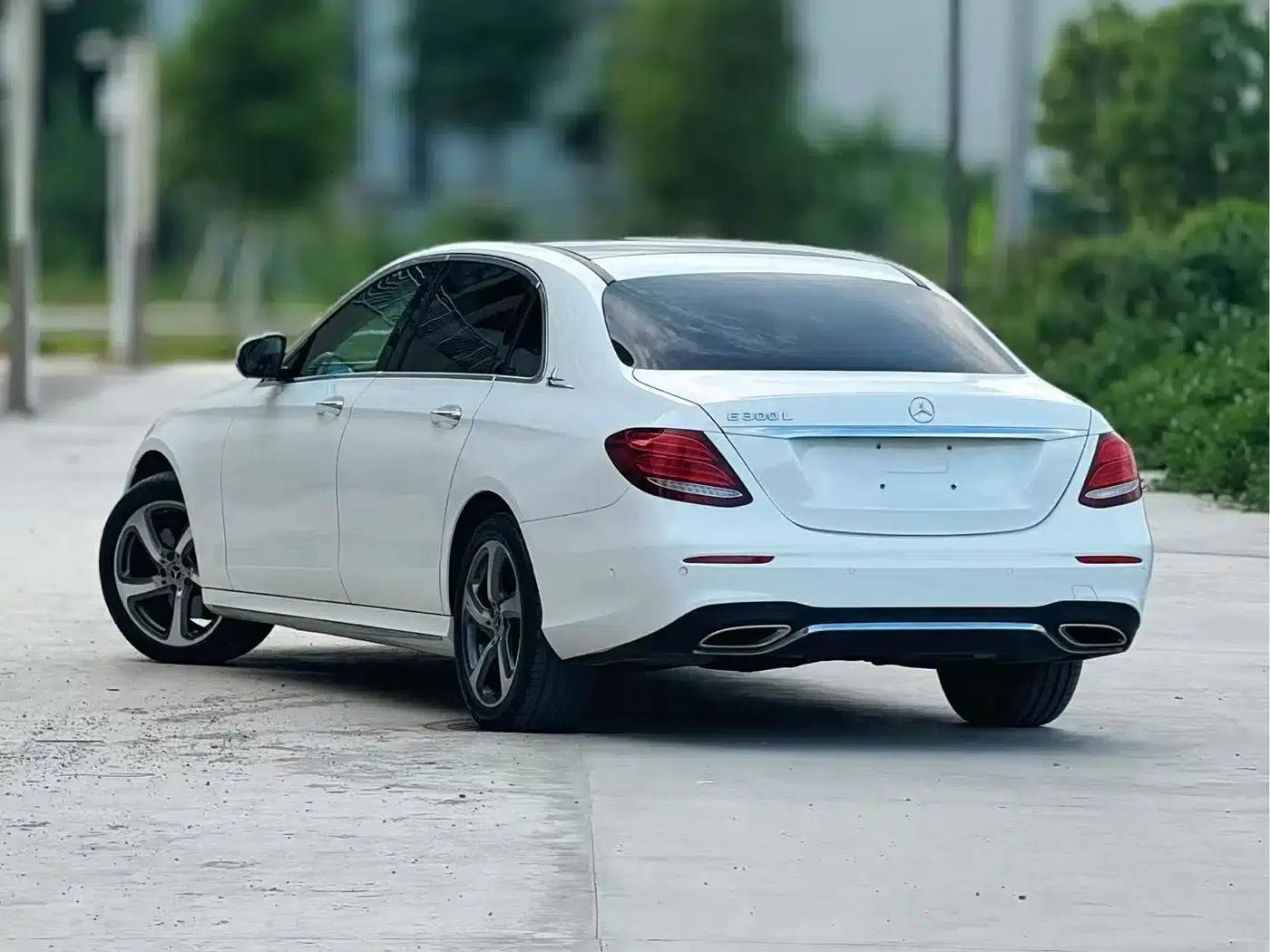 Mercedes-Benz E-Class 2017 E 300 L Sport Luxury — миниатюра 4