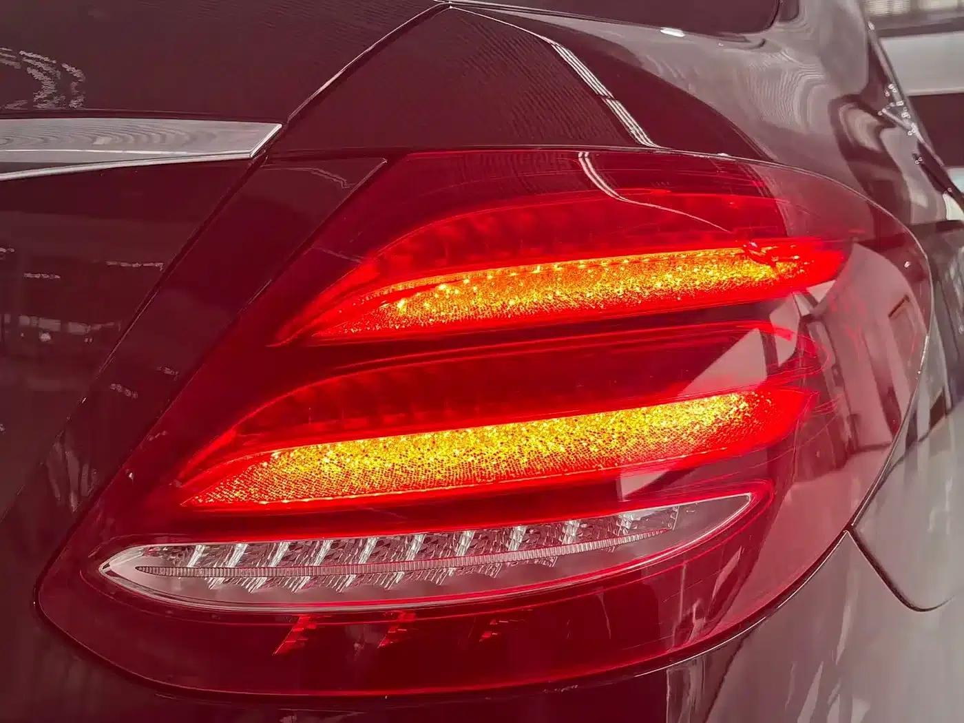 Mercedes-Benz E-Class 2020 E 300 L Fashion Edition — миниатюра 11
