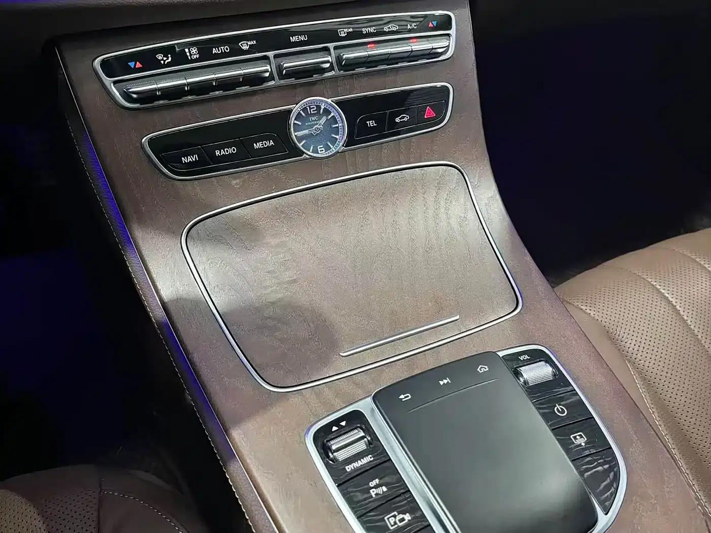 Mercedes-Benz E-Class 2020 E 300 L Fashion Edition — миниатюра 14