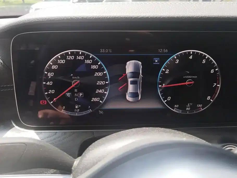 Mercedes-Benz E-Class 2019 E 300 L Sport Style — миниатюра 14