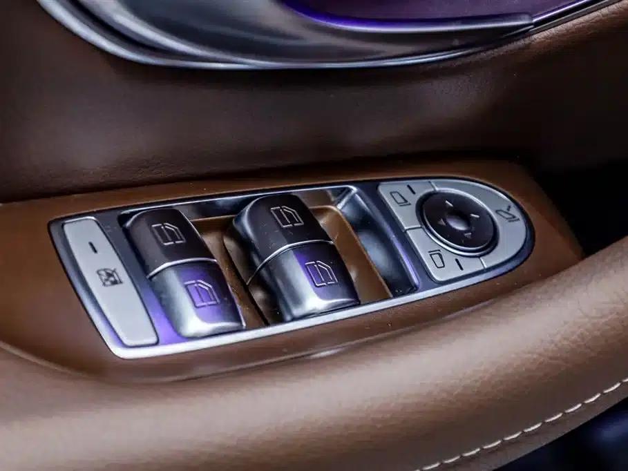 Mercedes-Benz E-Class 2023 Facelift E 260 L Sport — миниатюра 21