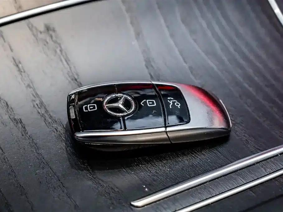 Mercedes-Benz E-Class 2023 Facelift E 260 L Sport — миниатюра 27