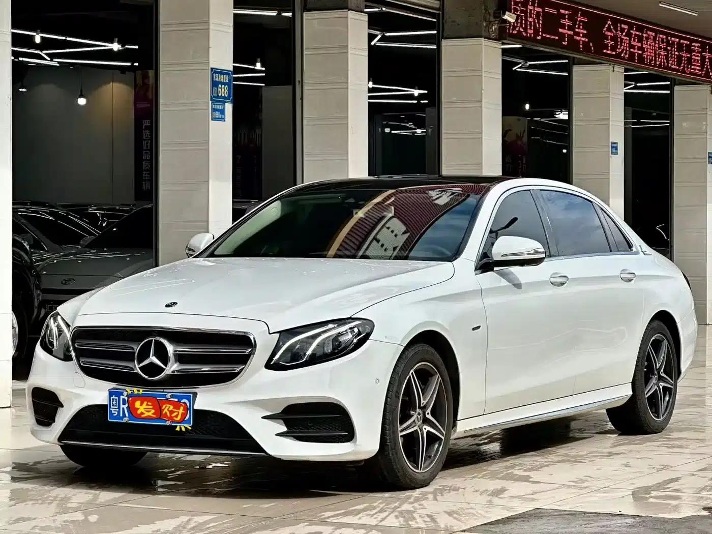 Mercedes-Benz E-Class 2020 Facelift E 300 L Sport Special Edition — миниатюра 1