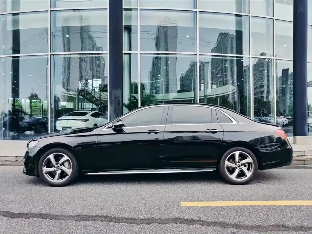 Mercedes-Benz E-Class 2019 E 300 L Sport Luxury — миниатюра 3