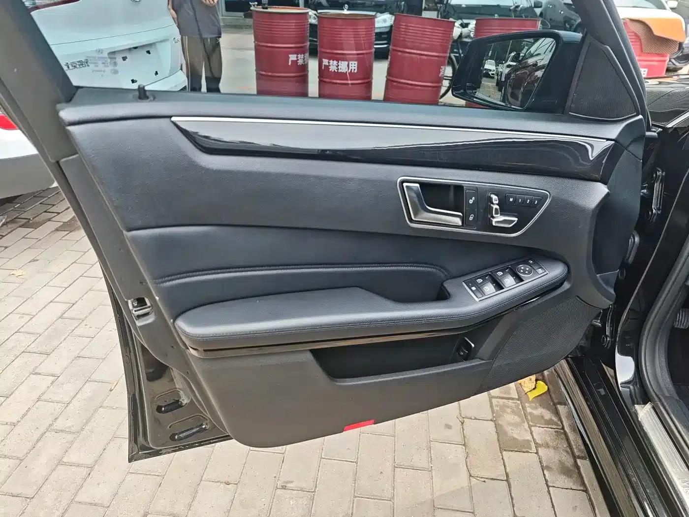 2015 Mercedes-Benz E-Class Facelift E 200 L — миниатюра 5