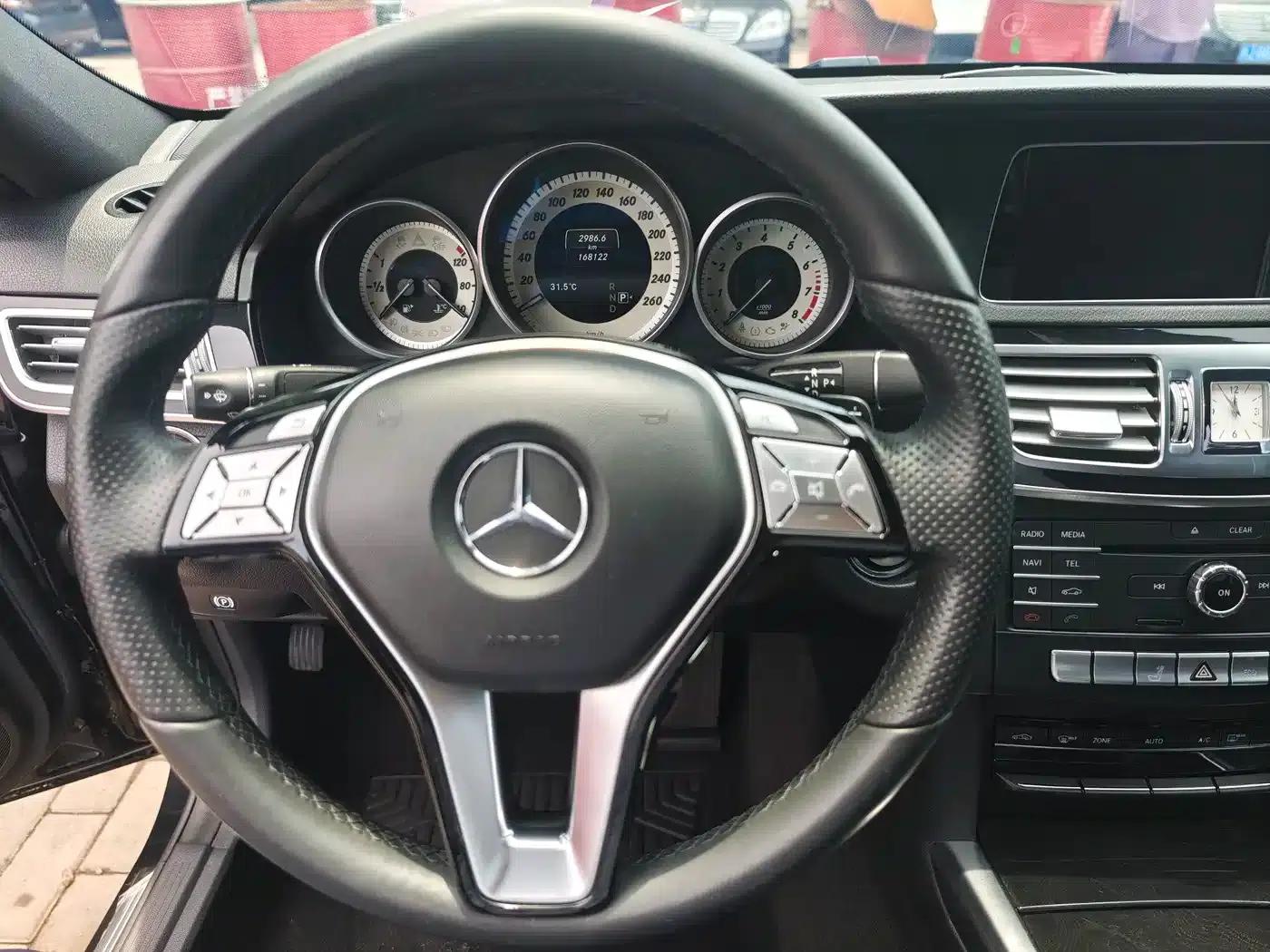 2015 Mercedes-Benz E-Class Facelift E 200 L — миниатюра 7