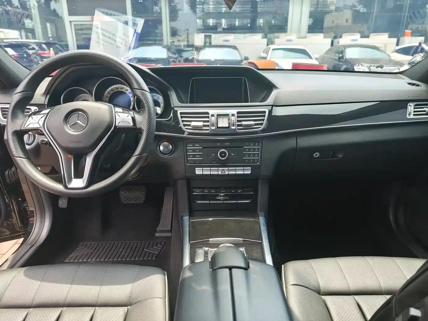 2015 Mercedes-Benz E-Class Facelift E 200 L — миниатюра 9