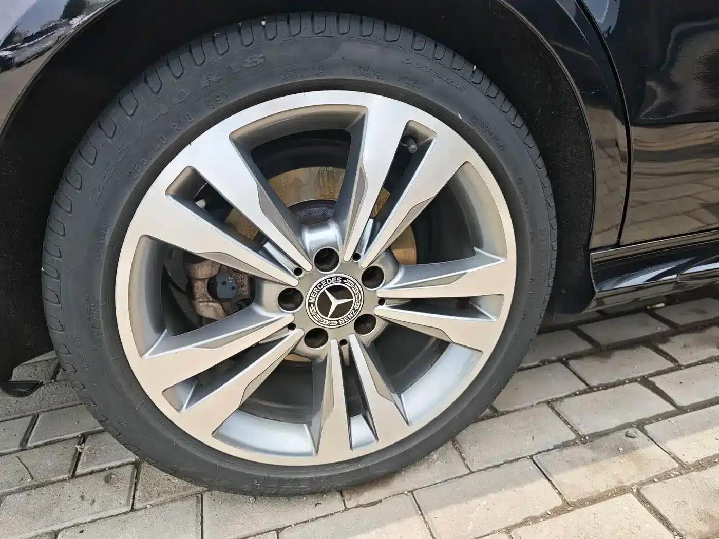 2015 Mercedes-Benz E-Class Facelift E 200 L — миниатюра 10