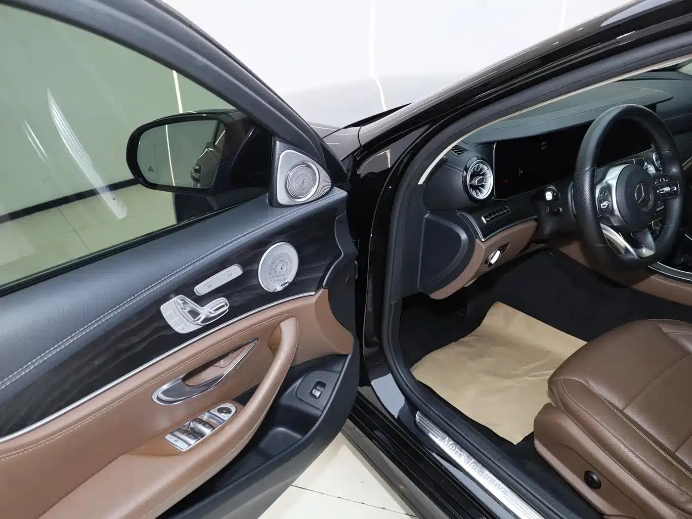 Mercedes-Benz E-Class 2020 Facelift E 300 L Sport Special Edition — миниатюра 28