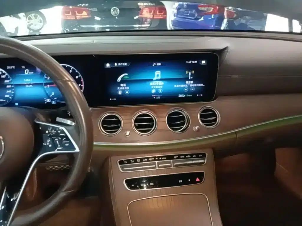 Mercedes-Benz E-Class 2021 Facelift E 300 L Luxury — миниатюра 13