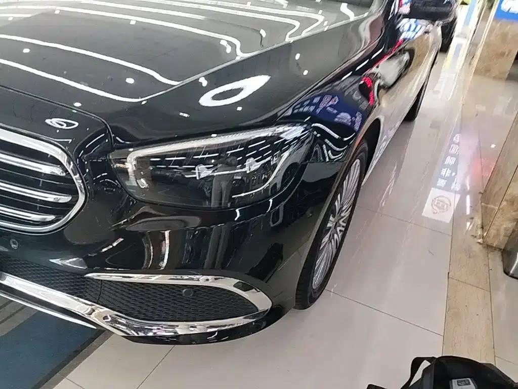 Mercedes-Benz E-Class 2022 Facelift III E 300 L Fashion Model — миниатюра 24