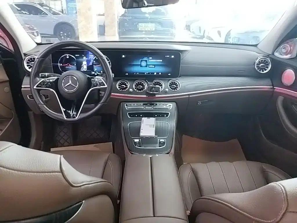 Mercedes-Benz E-Class 2022 Facelift III E 300 L Fashion Model — миниатюра 10