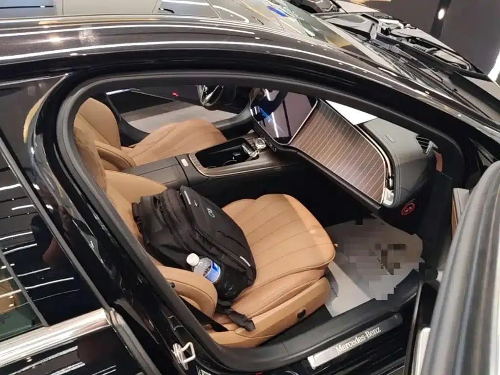 Mercedes-Benz E-Class 2024 E 300 L Fashion Edition — миниатюра 11