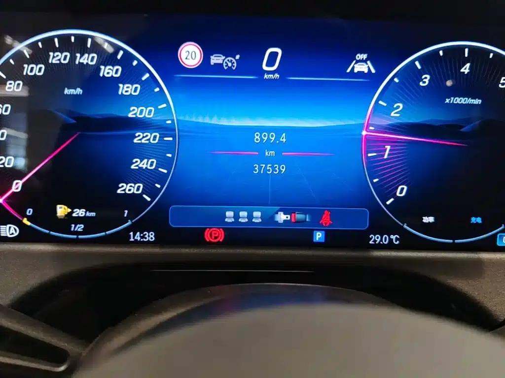 Mercedes-Benz E-Class 2024 E 300 L Fashion Edition — миниатюра 19