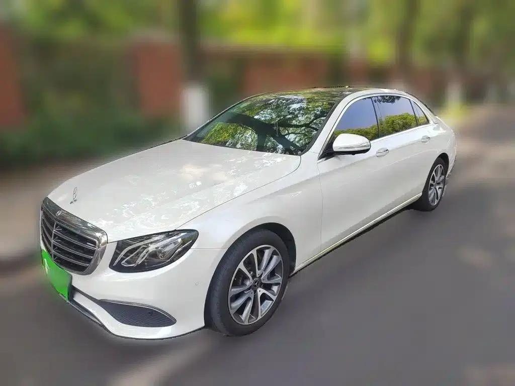 2017 Mercedes-Benz E-Class E 300 L Luxury — миниатюра 1