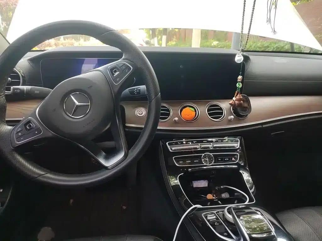 2017 Mercedes-Benz E-Class E 300 L Luxury — миниатюра 13