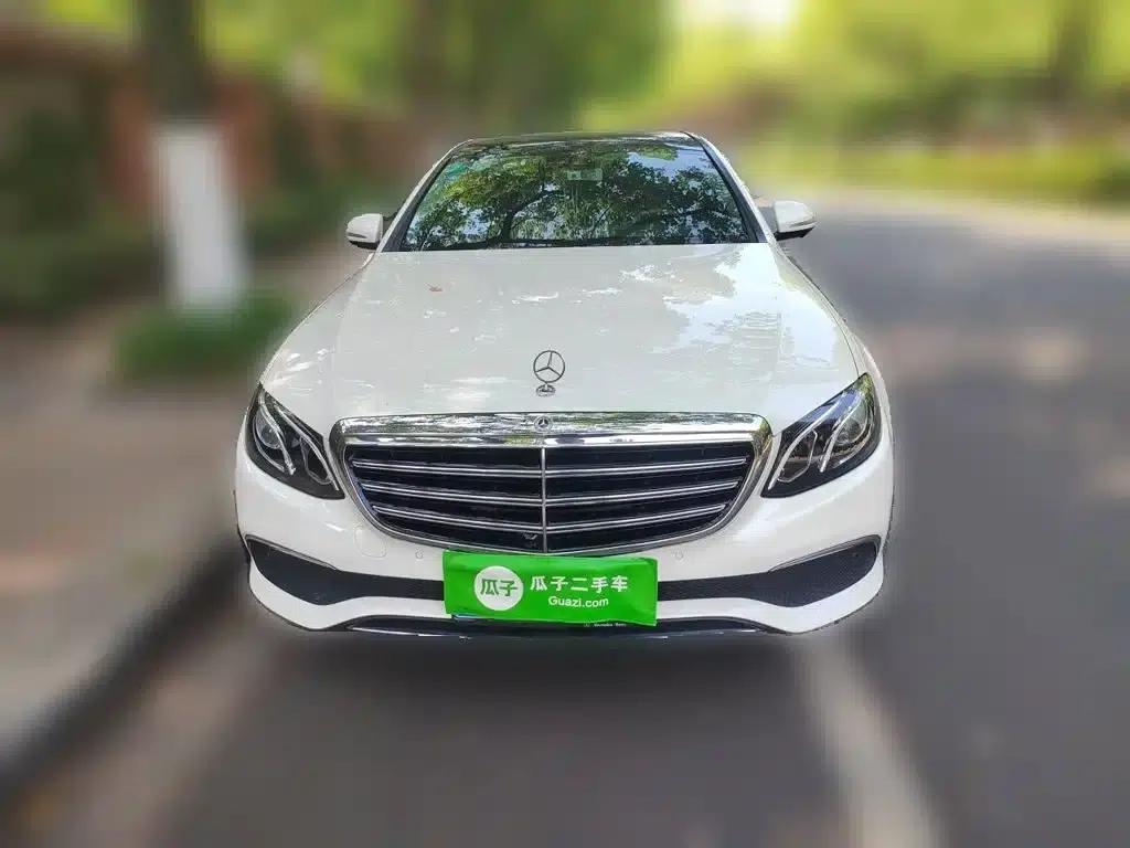 2017 Mercedes-Benz E-Class E 300 L Luxury — миниатюра 24