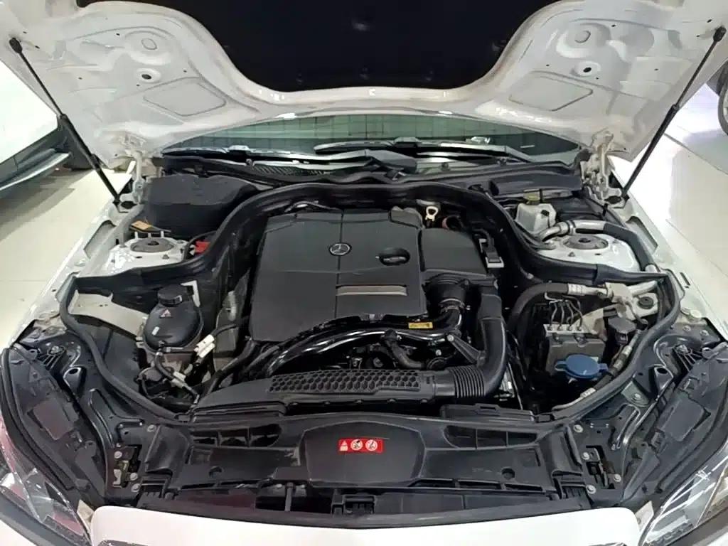 2015 Mercedes-Benz E-Class Facelift E 260 L Sport — миниатюра 20