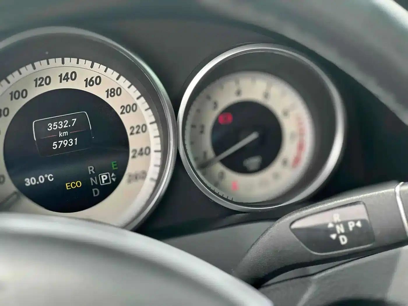 Imported Mercedes-Benz E-Class 2014 E 260 Coupe — миниатюра 10