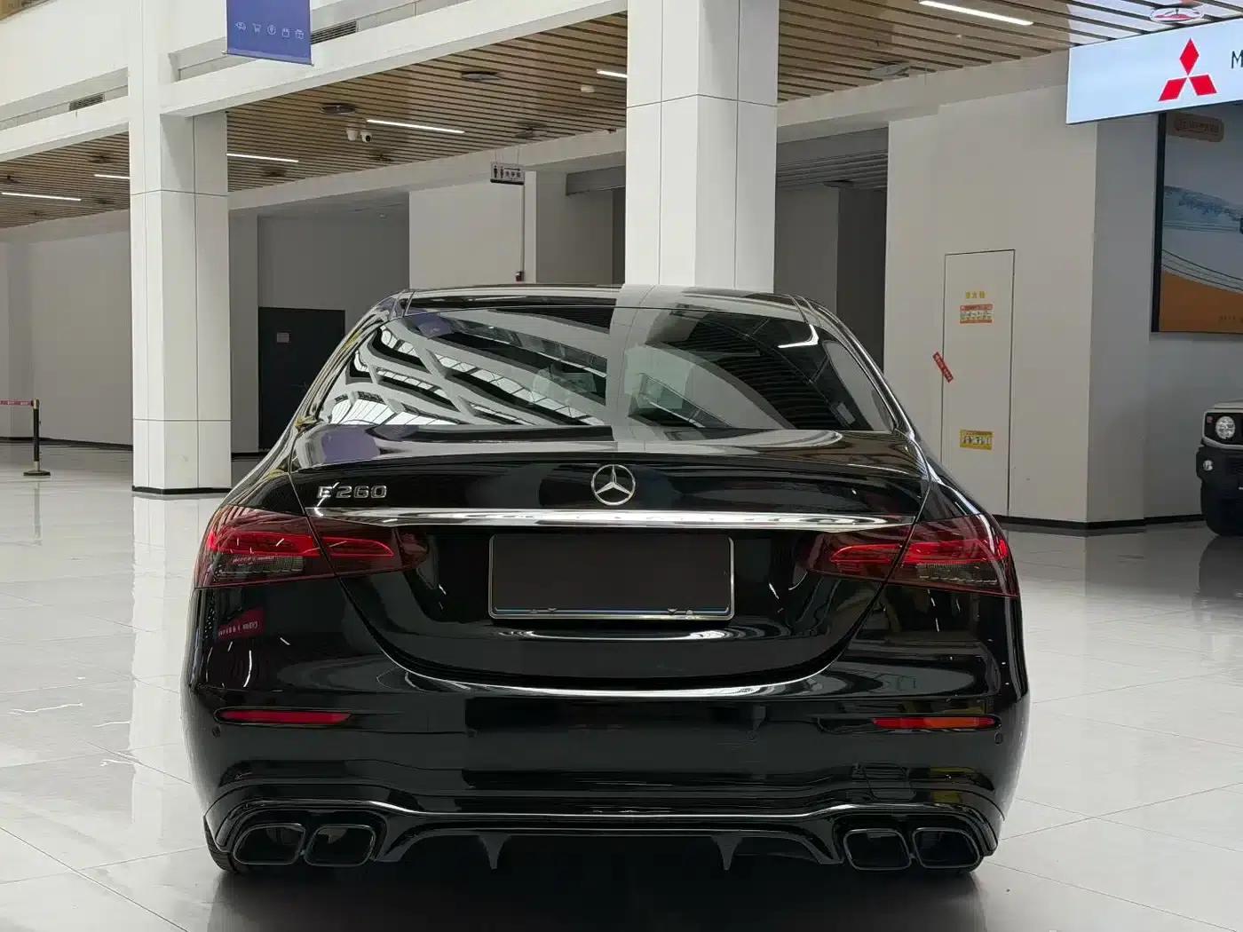 Mercedes-Benz E-Class (Imported) 2021 E 260 Luxury Sport Edition — миниатюра 3