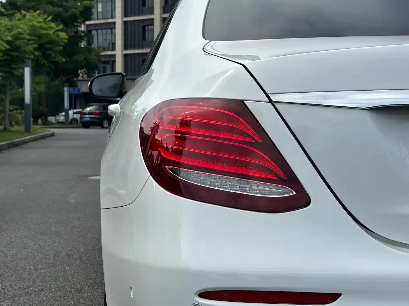 Mercedes-Benz E-Class (Imported) 2020 E 260 Sport Edition — миниатюра 8