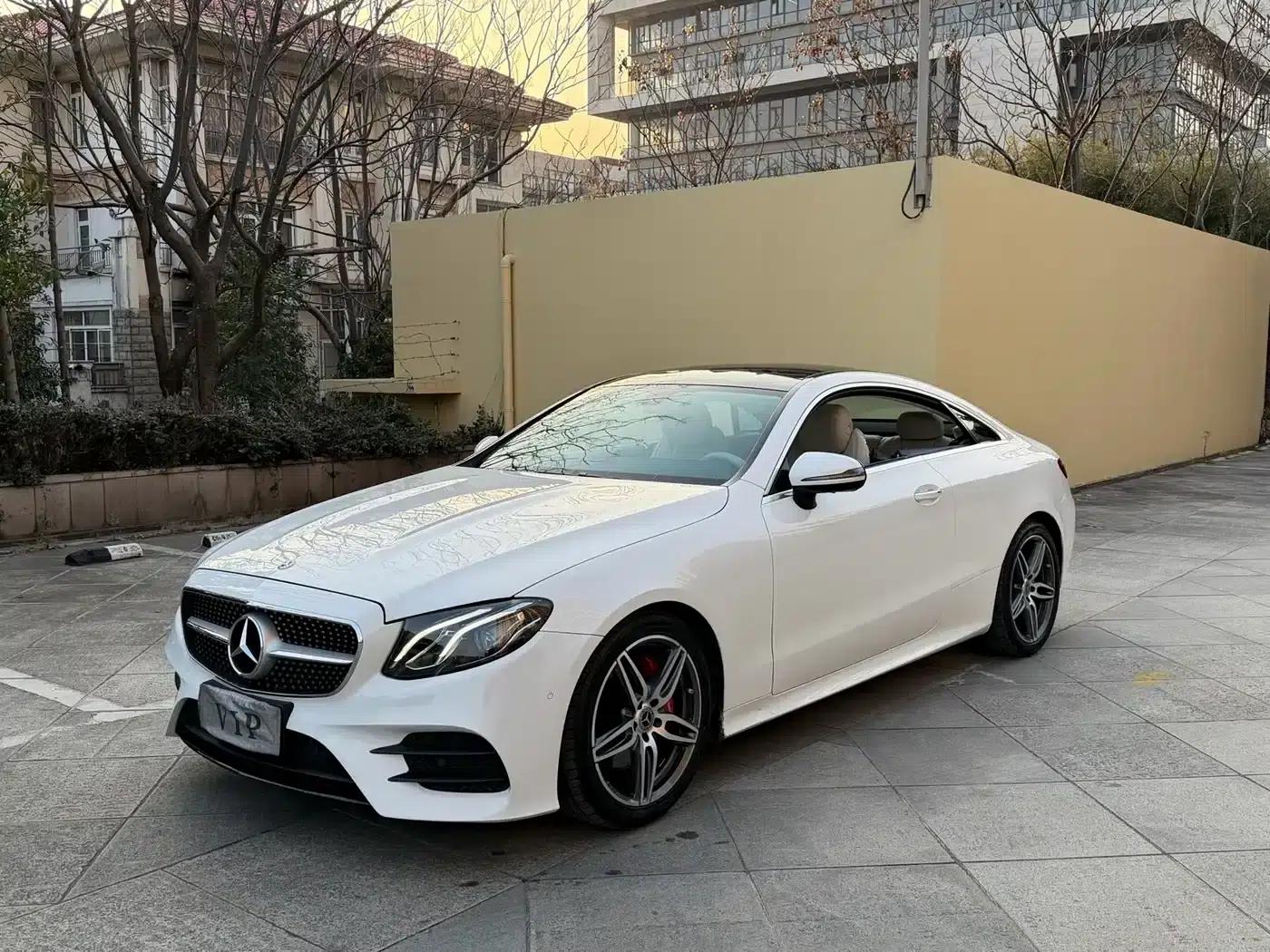 Imported Mercedes-Benz E-Class 2019 E 200 Coupe — миниатюра 1