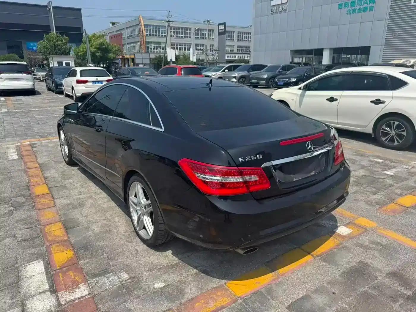 Imported Mercedes-Benz E-Class 2012 E 260 CGI Coupe — миниатюра 8