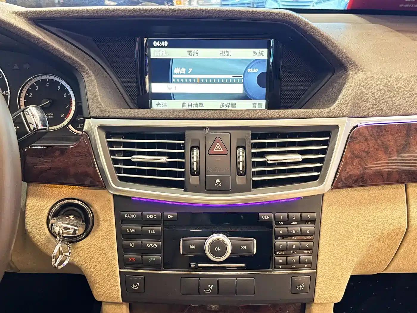 Mercedes-Benz E-Class (Imported) 2011 E 350 — миниатюра 13