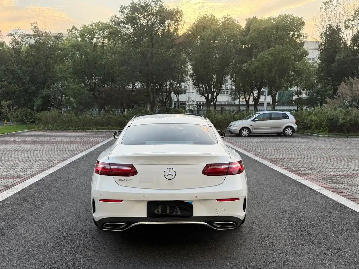 Imported Mercedes-Benz E-Class 2020 E 260 Coupe — миниатюра 24