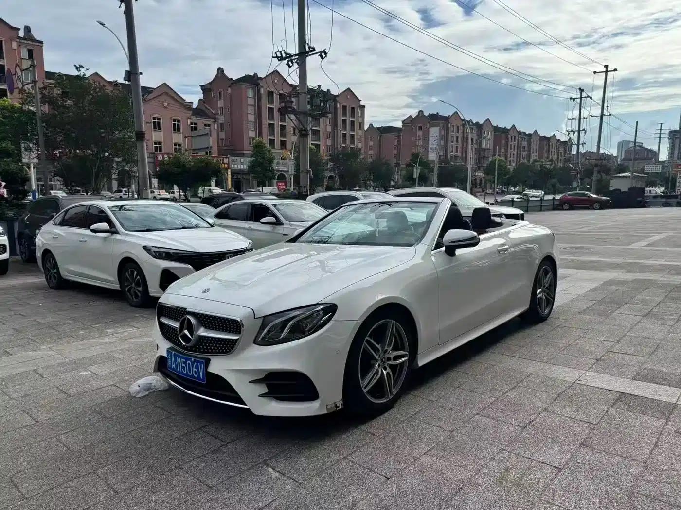 Imported Mercedes-Benz E-Class 2018 E 200 Convertible Coupe — миниатюра 1