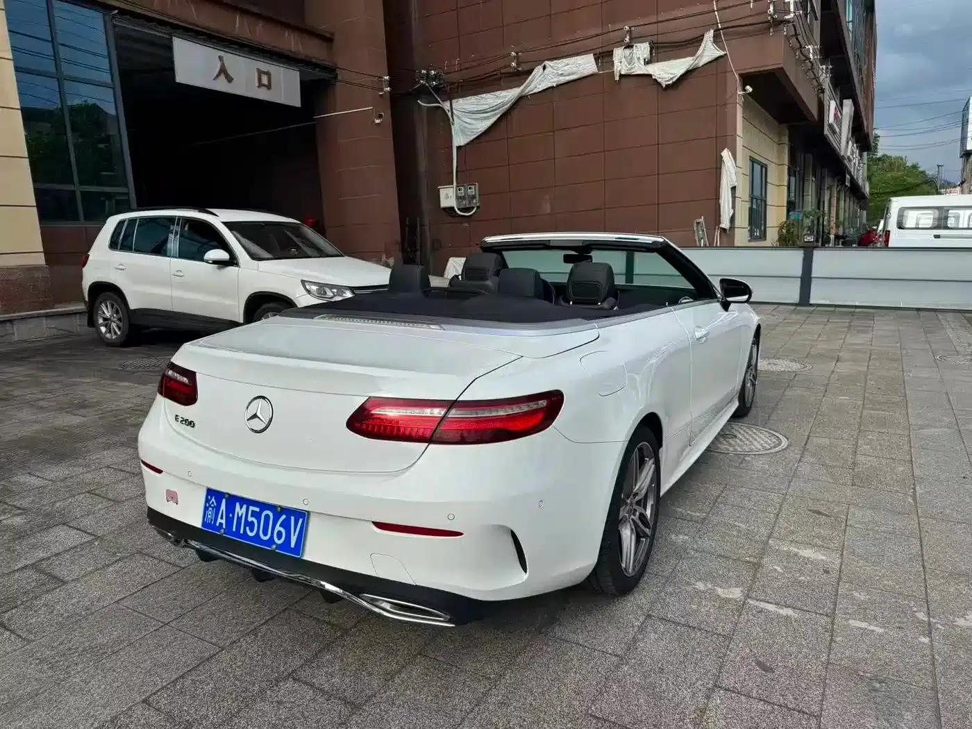 Imported Mercedes-Benz E-Class 2018 E 200 Convertible Coupe — миниатюра 8