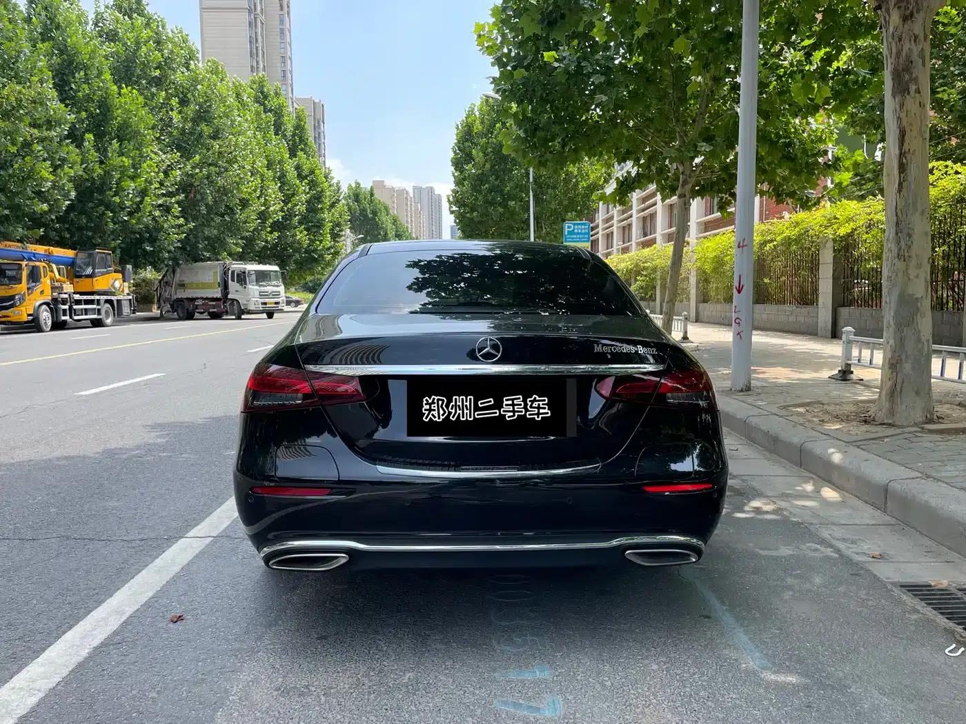 Mercedes-Benz E-Class PHEV 2023 E 350 e L Plug-in Hybrid Sedan — миниатюра 8