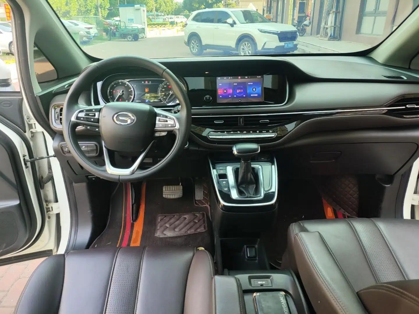 GAC Trumpchi M6 2019 270T Automatic Luxury Edition (6-seater) - China V Standard — миниатюра 12