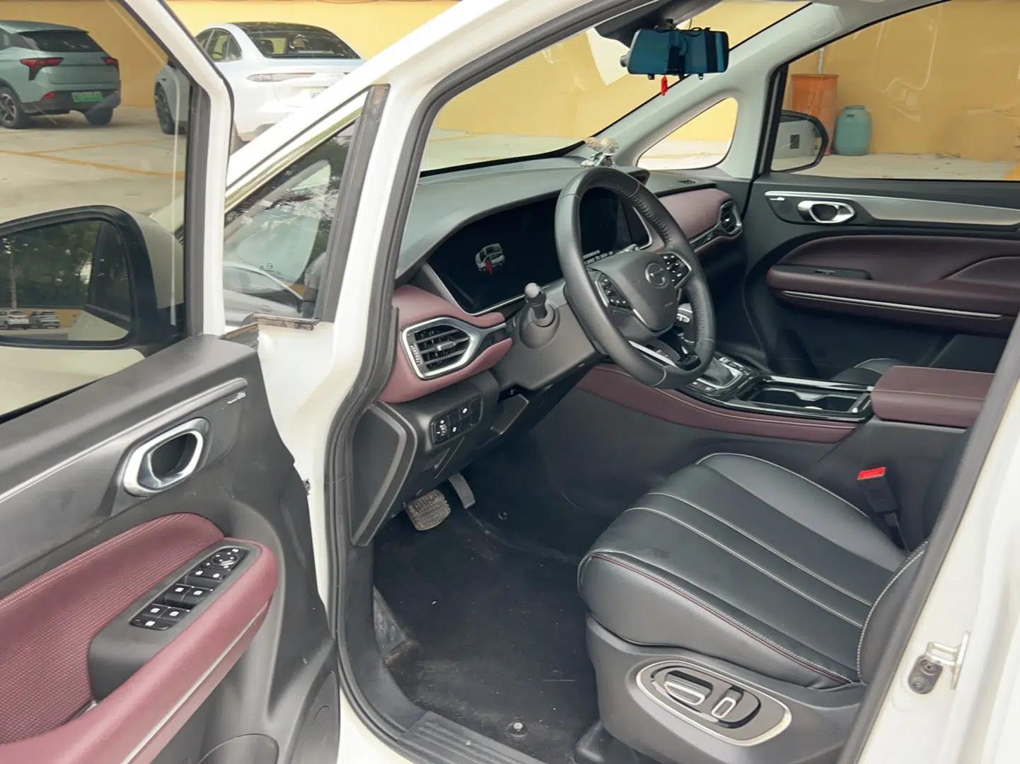 GAC Trumpchi M6 2023 PRO 270T DCT Luxury Edition — миниатюра 23